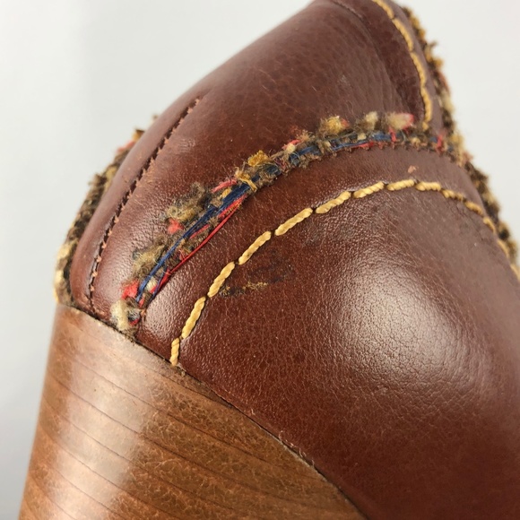 Vince Camuto Tweed Button Wedge - Picture 9 of 14